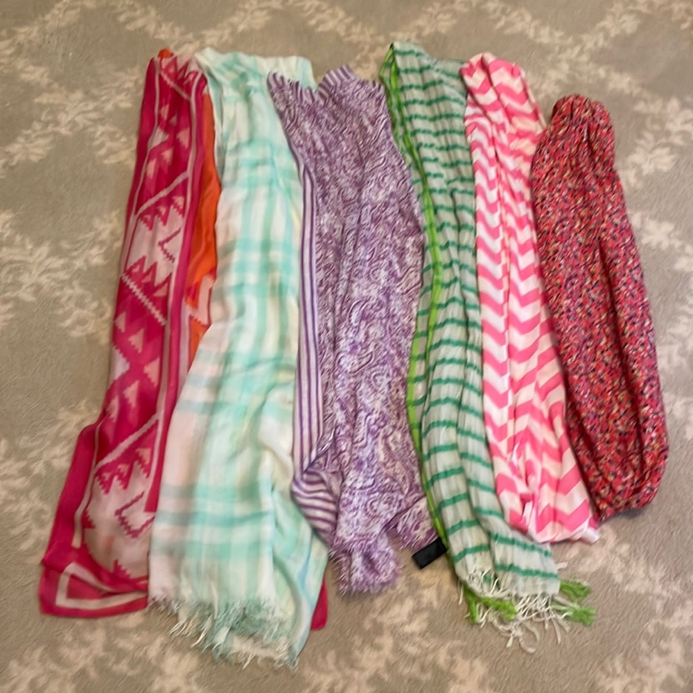 American Eagle scarves